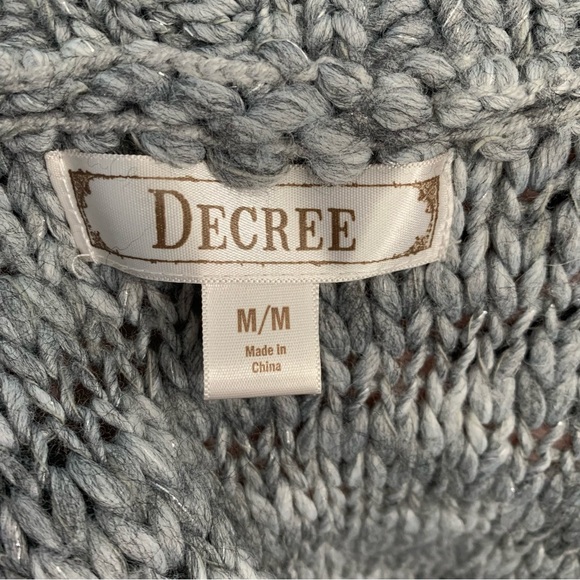 Decree Sweater - Picture 10 of 11